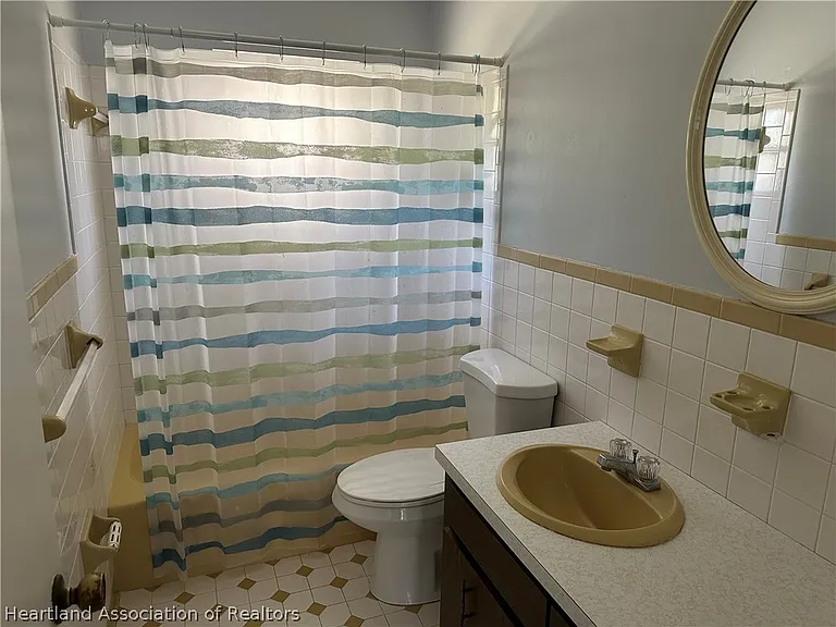 1318 Schlosser Rd — Photo 12