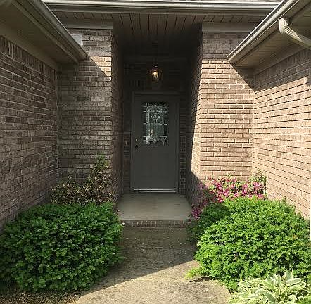 4th image of 4943 Diamond Dr