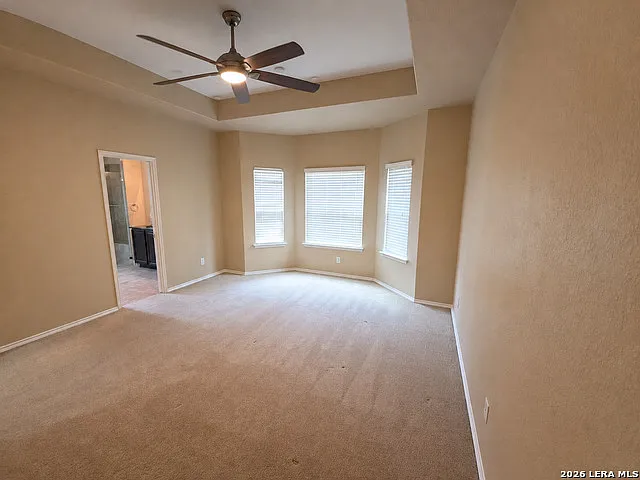 3 bed, 2.0 bath, 1733 sqft, $1,900 — Photo 2