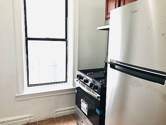 5th image of 615 Flatbush Ave #115