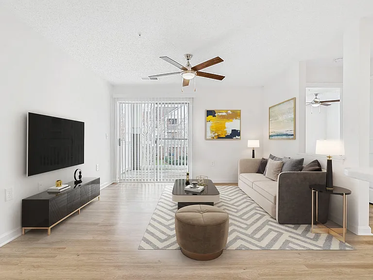 The Grayson Apartment Homes — Photo 15
