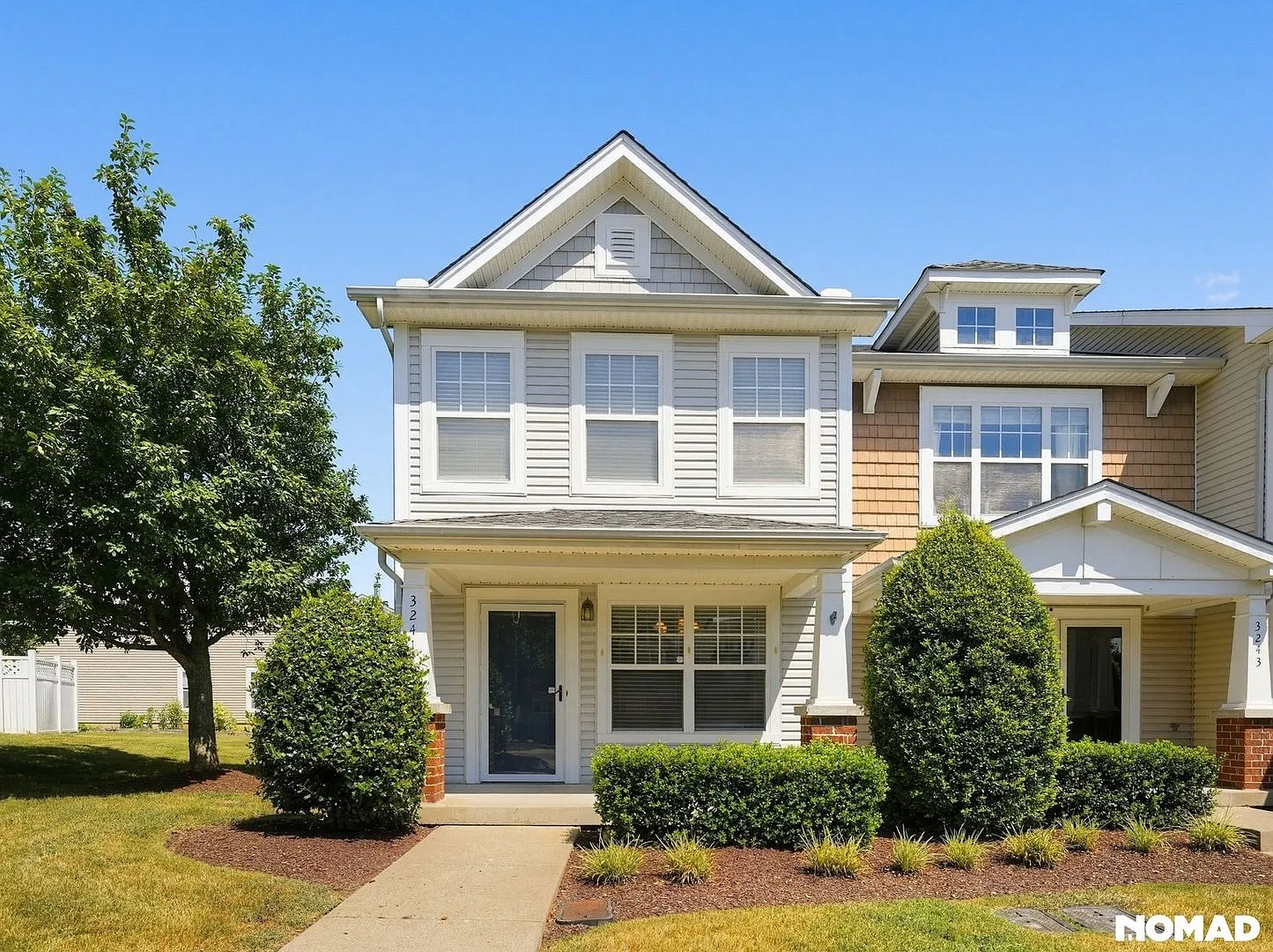 Charming 2BR 2.5BA Townhome in Nashville — Photo 1