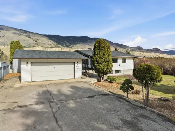 2794 Sunset Dr, Kamloops, BC V2C 4K6