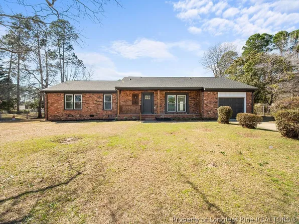 208 Haverhill Dr, Fayetteville, NC 28314