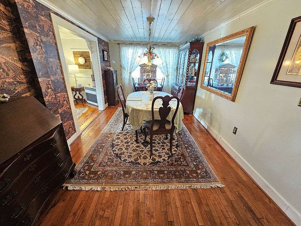 13th image of this home