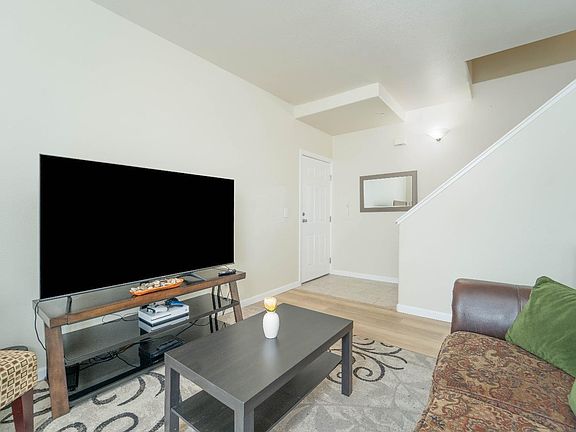 5th image of 950 Campoy Street #205
