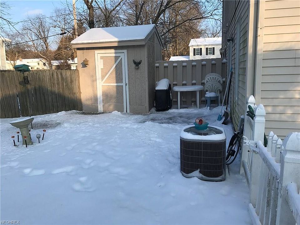 2nd image of 1423 & 1425 Gurley Ave
