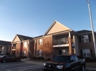 1800 Balmoral Dr APT 103, Fayetteville, NC 28304
