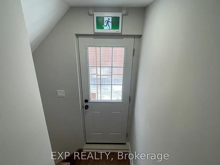 94 Lensmith Dr #BASEMENT — Photo 13