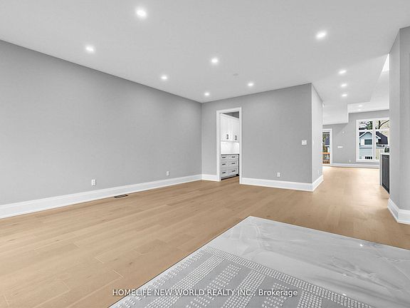 4th image of 225 Sunnybrae Ave