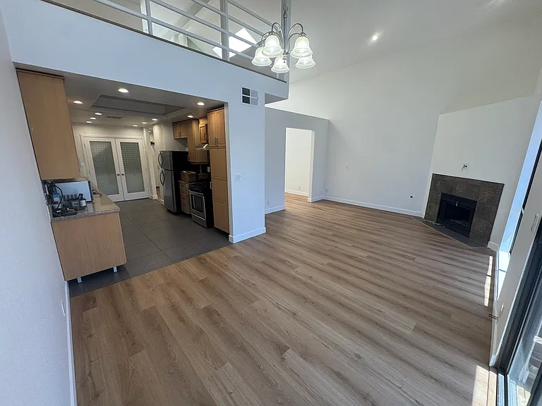 13331 Moorpark St #336 — Photo 1