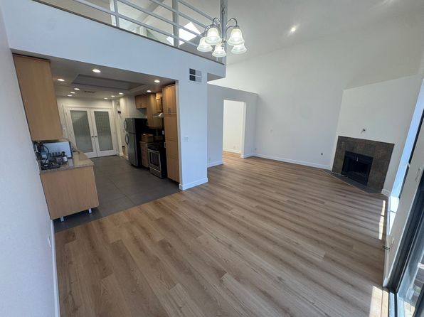 13331 Moorpark St APT 336
