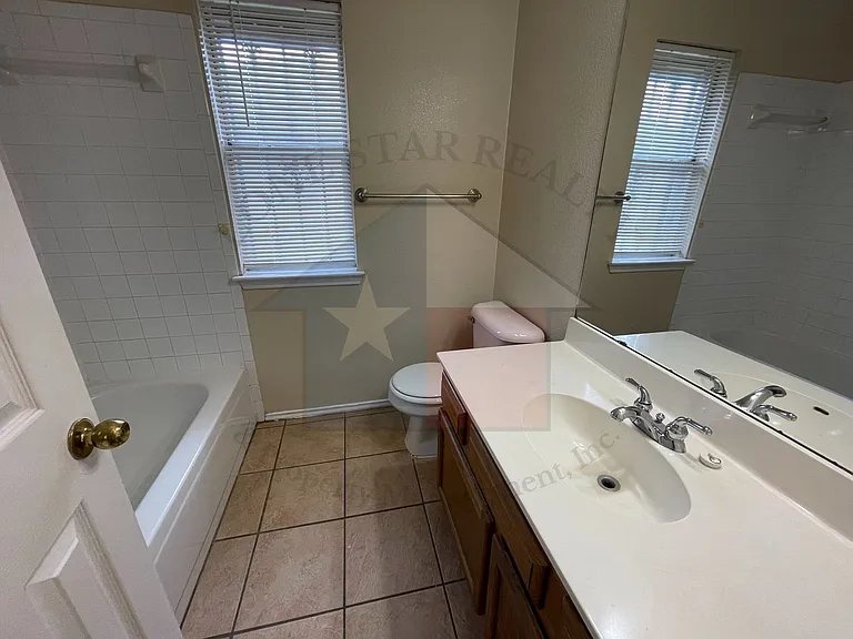 5006 Rockdale Dr — Photo 16