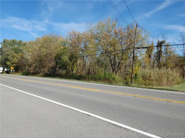 4311 Lake Ave #18, Lockport, NY 14094