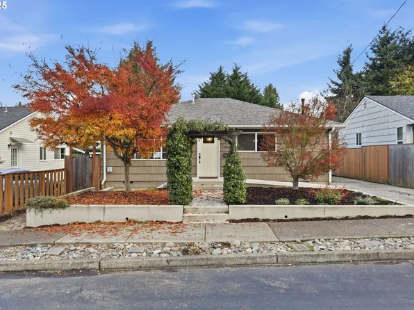 8502 N Hamlin Ave, Portland, OR 97217
