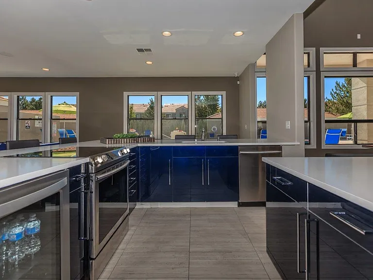 Sagecliff Apartments Clubhouse Counter Tops