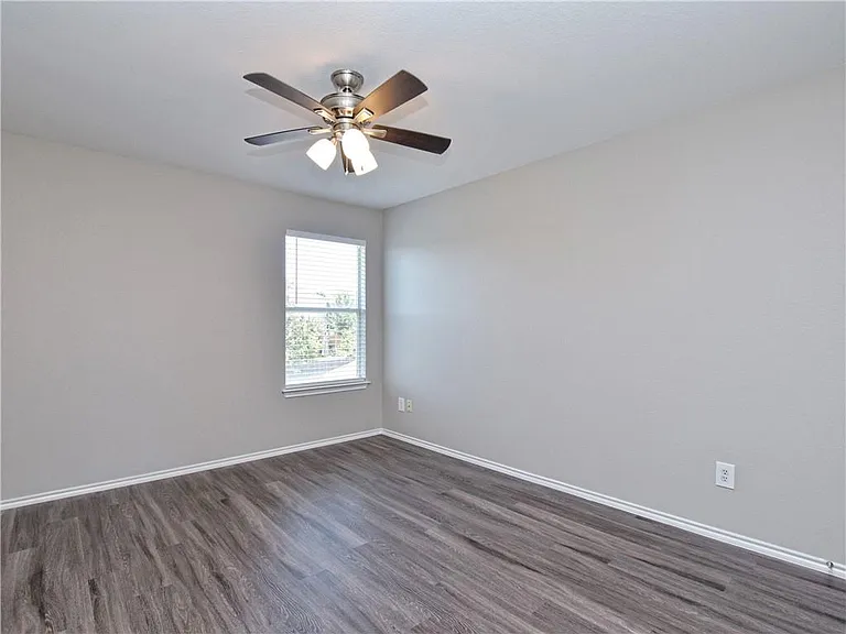 1172 Shadow Creek Blvd — Photo 17