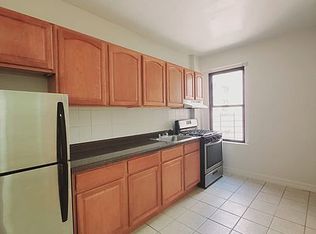 1462 Taylor Ave APT 21, Bronx, NY 10460