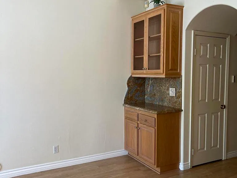 255 Skyline Dr — Photo 6