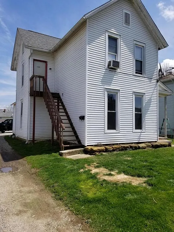 430 Park Ave photo 1