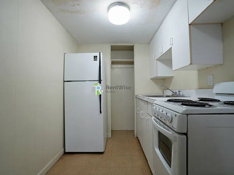 1126 Commonwealth Ave #A — Photo 13