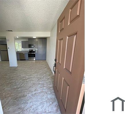 2nd image of 205 N Mariposa St #203