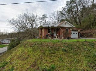 13 Carolyn Dr, Dunbar, WV 25064