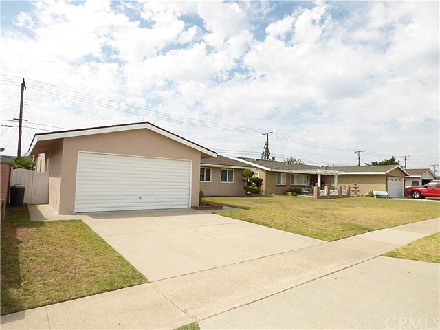 1st image of 5856 Los Amigos St
