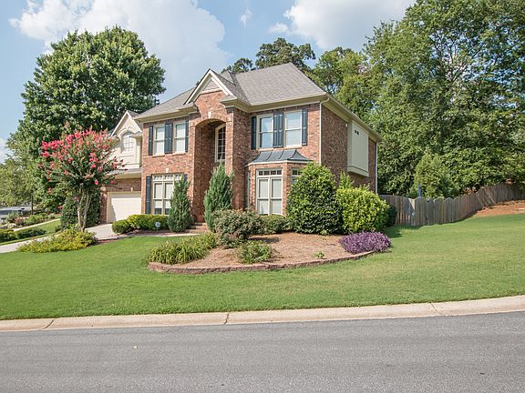 2nd image of 1920 Tristan Dr SE