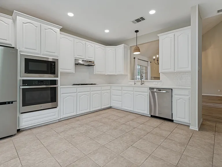 6137 Pebble Creek Dr — Photo 22
