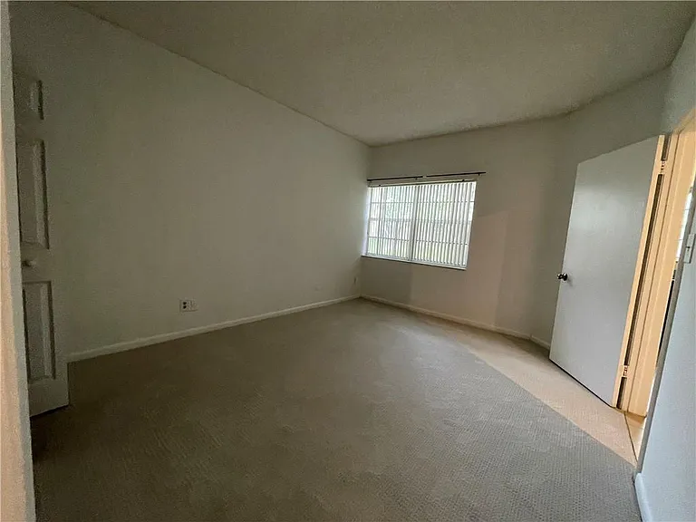 640 Cypress Club Way #J12 — Photo 14