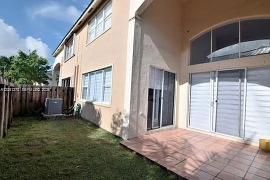 5527 NW 113th Ave — Photo 29