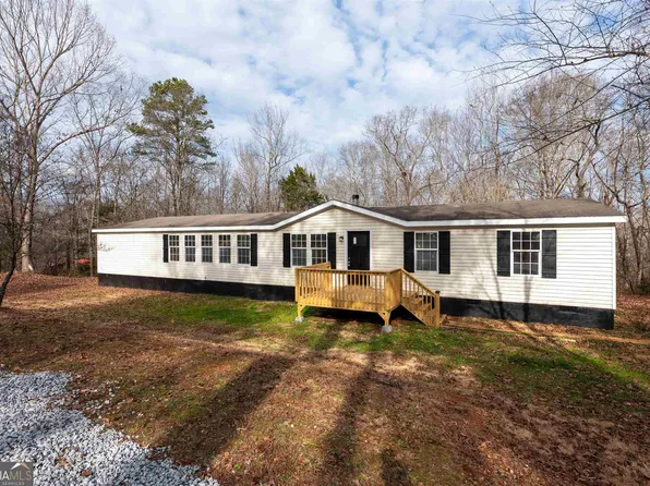 121 Mill Run Dr, Comer, GA 30629