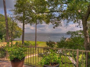 159 Lake View Cir, Montgomery, TX 77356