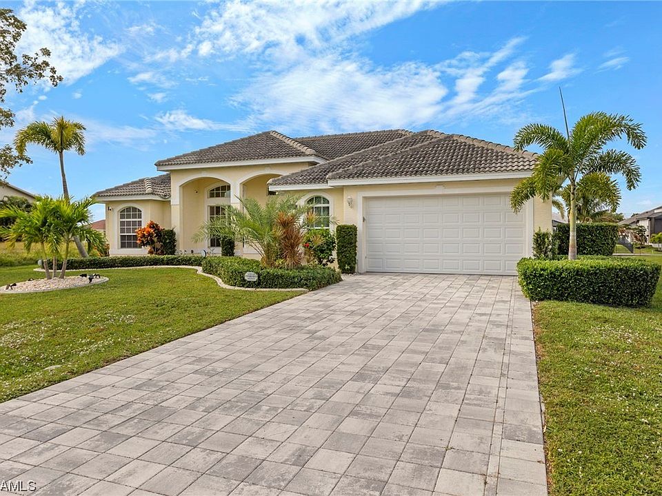 1st image of 4524 SW 10th Ave