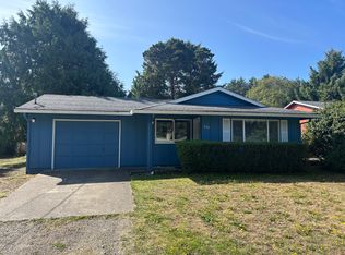 220 SW South Point St, Depoe Bay, OR 97341