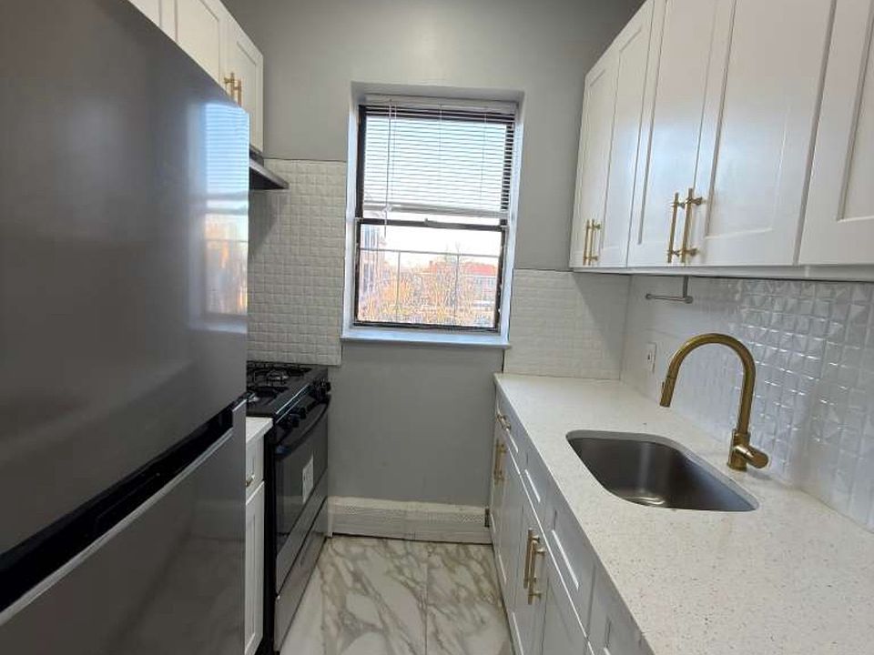 1st image of 121 Wade St APT 4H