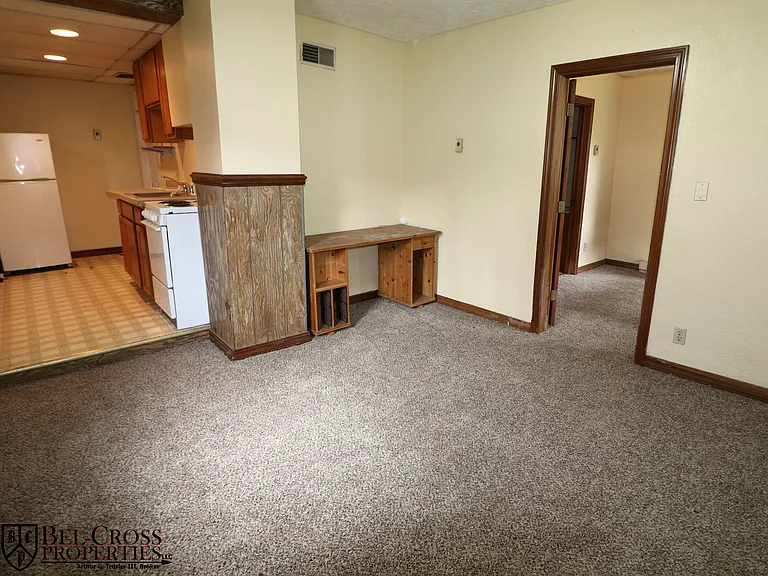 565 Brockway Ave — Photo 7