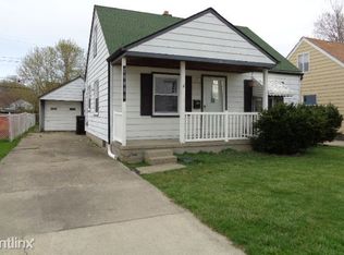 28806 Maple St, Roseville, MI 48066