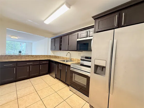 1465 NE 123rd St, North Miami, FL