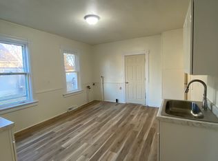 1031 Waugoo Ave #1031, Oshkosh, WI 54901