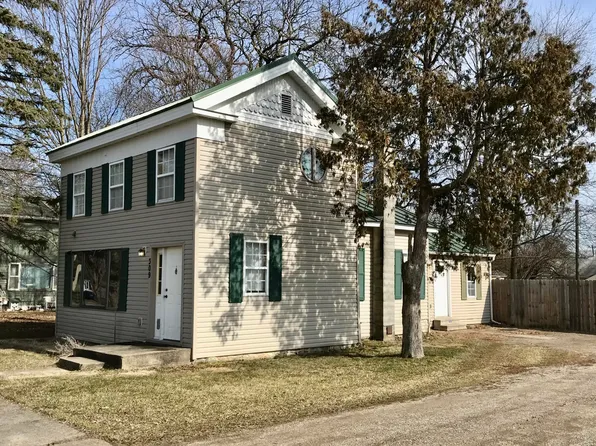 309 S Saint Joseph St, White Pigeon, MI 49099