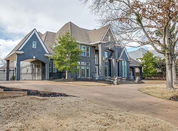 2nd image of 4604 Lakeside Dr
