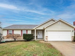 4223 Greensboro Dr, Saint Charles, MO 63304