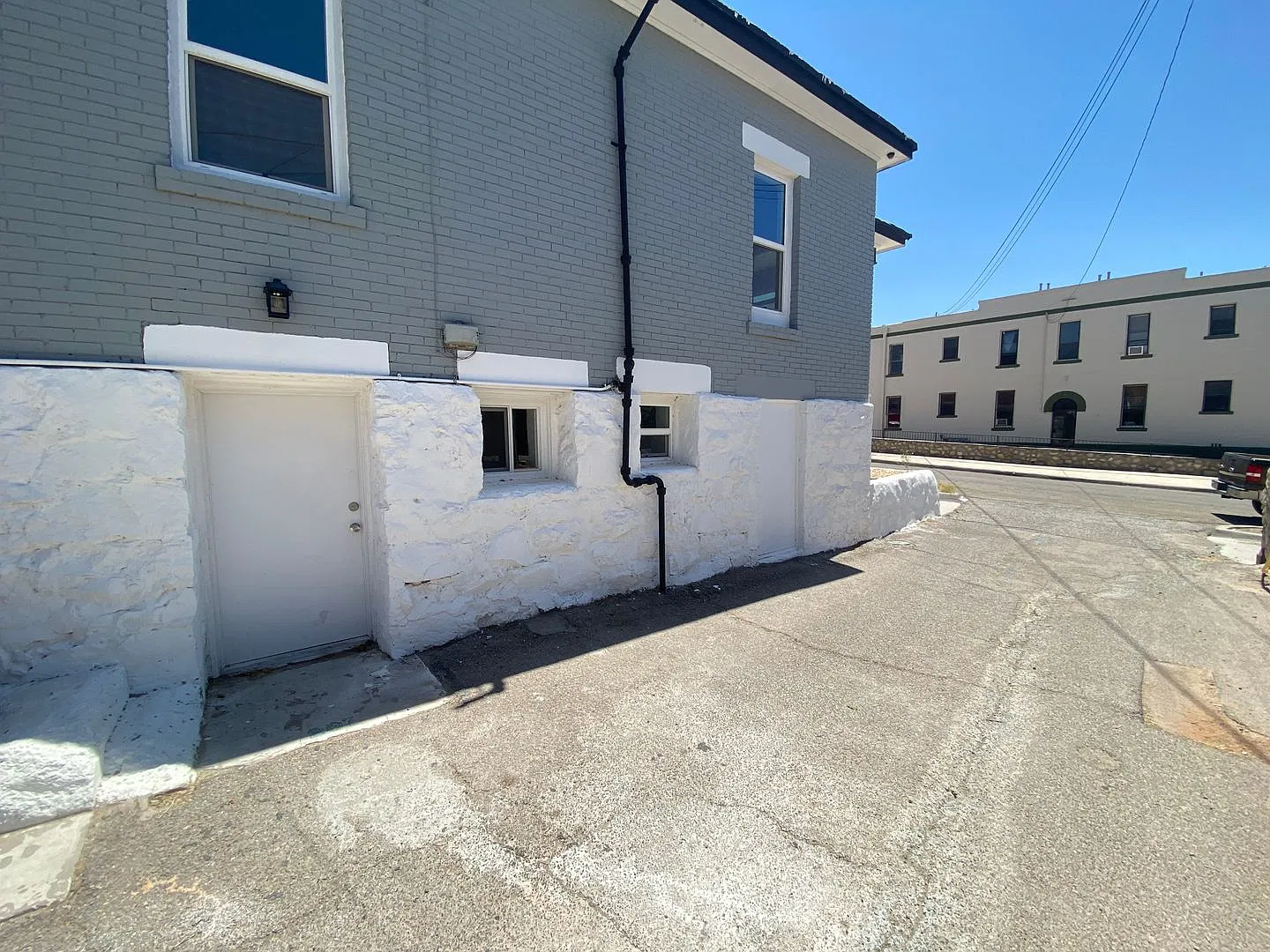 Apartment For Rent In Central El Paso — Photo 1