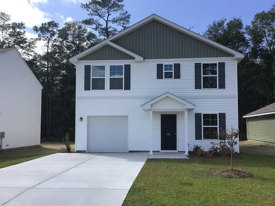 487 Hewett Landing Dr SW