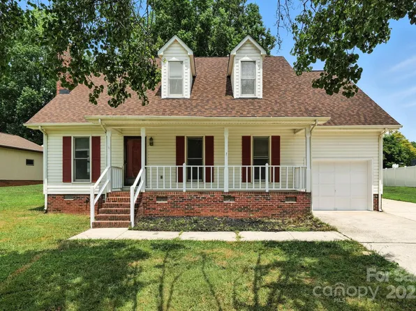 608 Azalea Ln, China Grove, NC 28023