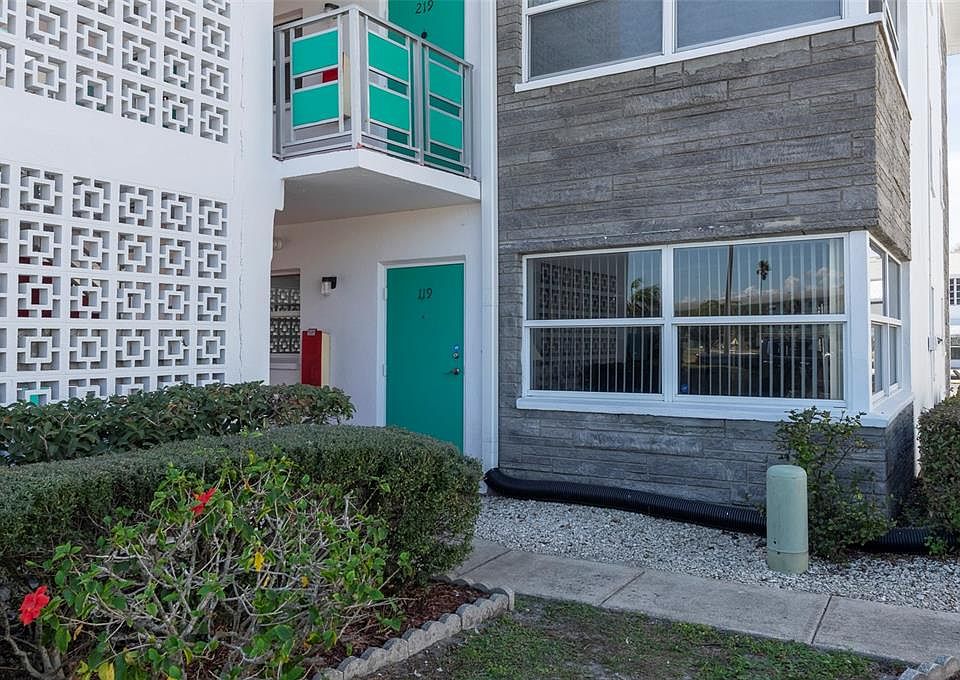 1st image of 1950 59TH AVENUE N #119