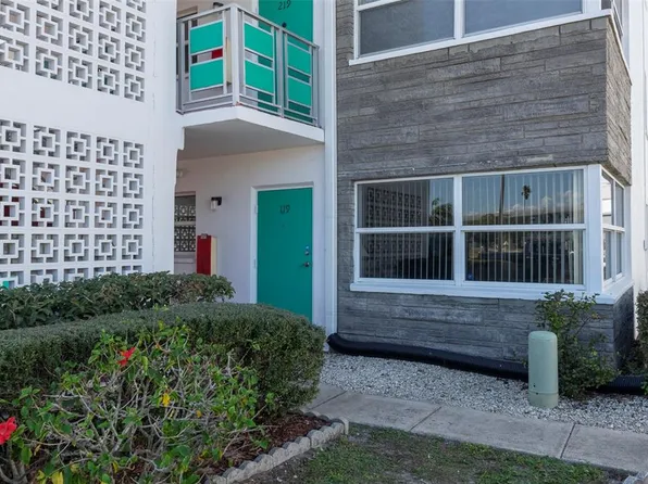 1950 59th Ave N APT 119, Saint Petersburg, FL 33714