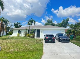 801 SW 10th Pl, Cape Coral, FL 33991